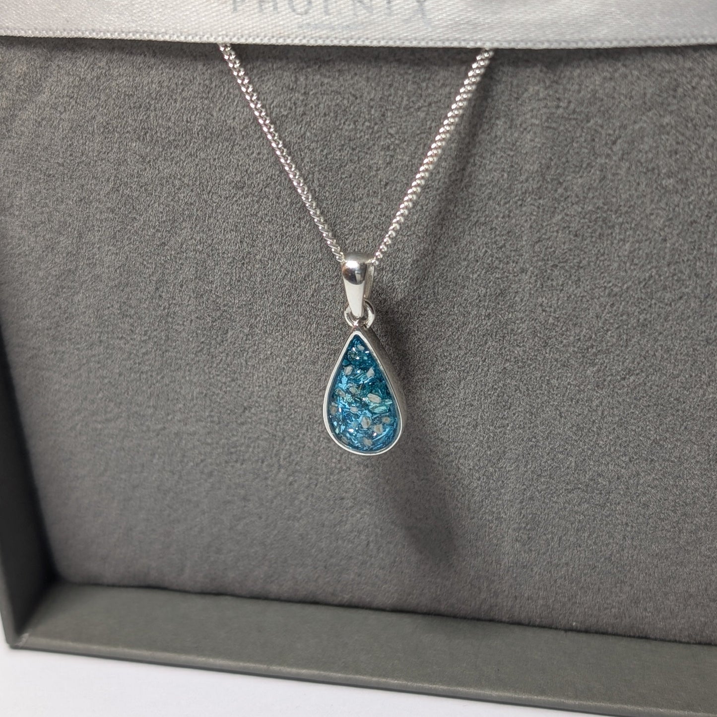 Teardrop necklace